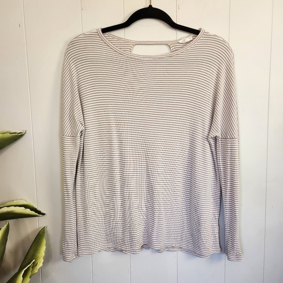 1.4.3 Story Beige Stripe Ribbed Long Sleeve Lagenlook Cut-Out Casual Minimalist - Picture 2 of 10
